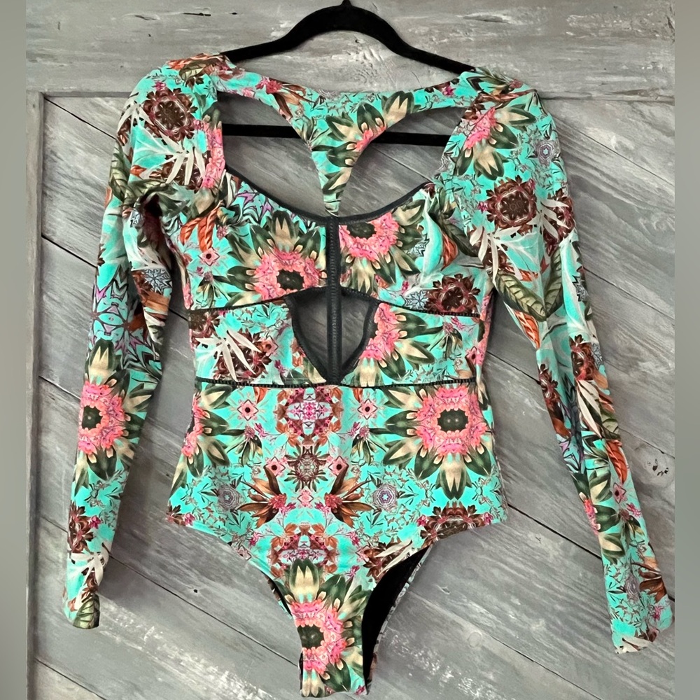 NWOT OndadeMar UPF 50 Amazonia Swimsuit “Amazonia” - Picture 4 of 8